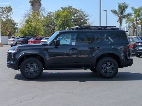 Used 2024 Lexus GX 550 AWD/4WD image 8