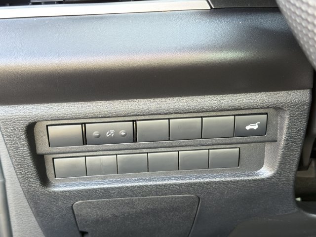 Used 2024 Mitsubishi Outlander SE FWD image 15