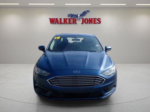 Used 2018 Ford Fusion SE w/ Fusion SE Technology Package image 5