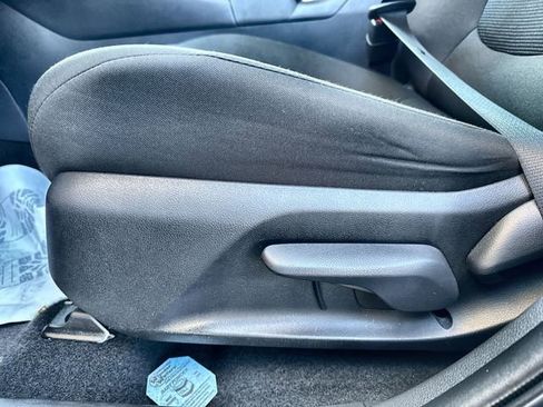 Used 2024 Toyota RAV4 LE image 21