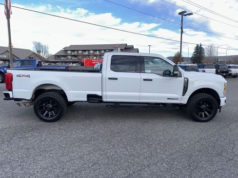 Used 2024 Ford F350 XLT image 2