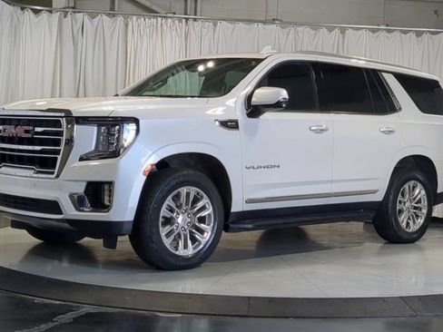 Used 2023 GMC Yukon SLT w/ SLT Premium Package AWD/4WD image 5