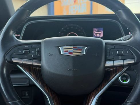Used 2021 Cadillac Escalade Luxury RWD image 23