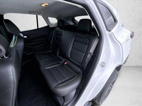 Used 2024 Chevrolet Trax ACTIV w/ Sunroof Package FWD image 28