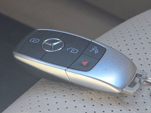 Certified 2021 Mercedes-Benz GLC 300 4MATIC image 40