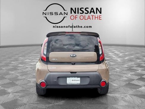 Used 2015 Kia Soul FWD image 24