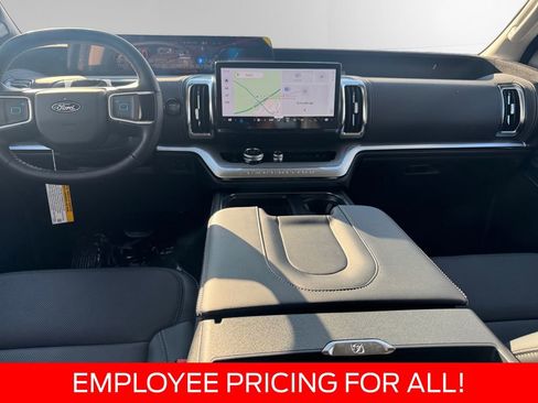 New 2026 Ford Expedition Platinum w/ Driver's Package AWD/4WD image 11