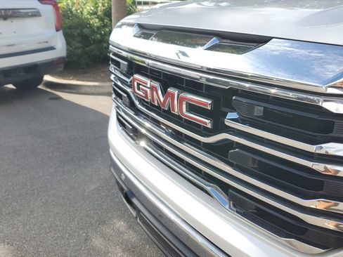 Certified 2023 GMC Sierra 1500 SLT w/ SLT Premium Plus Package AWD/4WD image 9