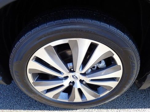 Used 2022 Subaru Ascent Touring w/ Popular Package #2A image 12