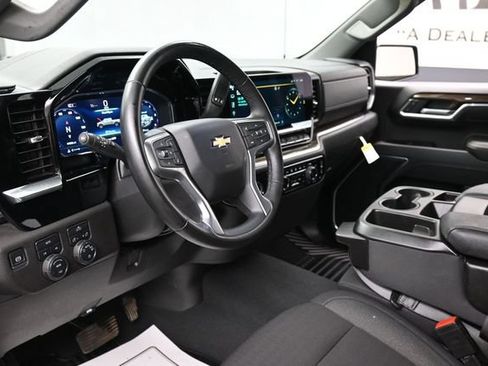 Used 2024 Chevrolet Silverado 1500 LT AWD/4WD image 14