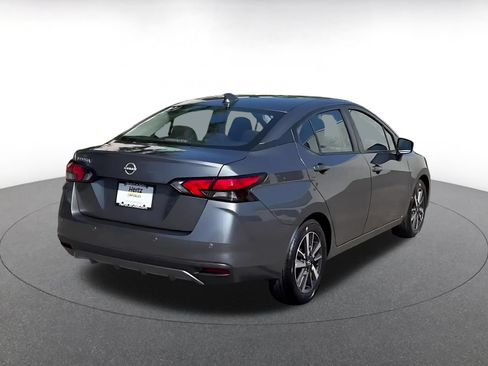 Used 2025 Nissan Versa SV FWD image 11