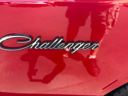 Used 2012 Dodge Challenger R/T RWD image 23