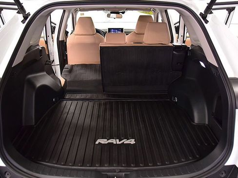 Used 2025 Toyota RAV4 XLE w/ Convenience Package AWD/4WD image 33