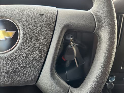 New 2025 Chevrolet Express 3500 LT w/ LT Preferred Equipment Group image 29