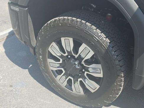Certified 2024 GMC Sierra 3500 Denali w/ Denali Reserve Package AWD/4WD image 14