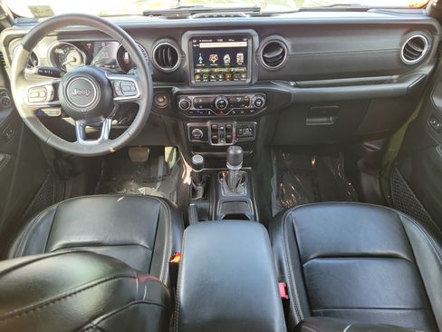 Used 2023 Jeep Wrangler Unlimited Sahara w/ Safety Group AWD/4WD image 15