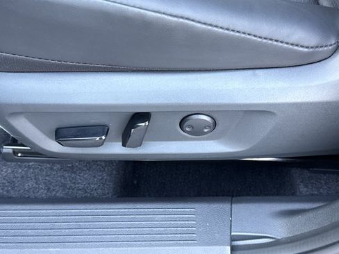 Certified 2026 Nissan Rogue SV w/ SV Premium Package FWD image 15