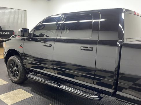 Used 2020 RAM 2500 Big Horn w/ Night Edition AWD/4WD image 13