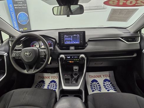 Used 2019 Toyota RAV4 LE image 30