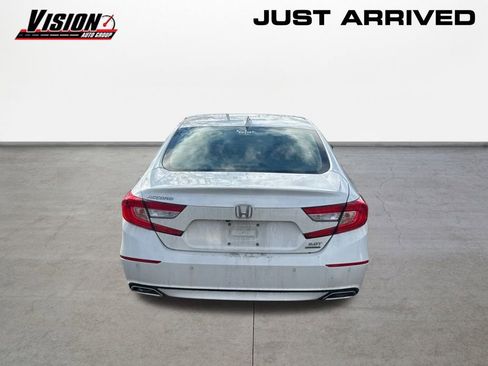Used 2019 Honda Accord Touring image 6