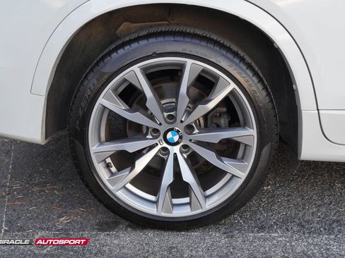Used 2016 BMW X4 M40i image 8