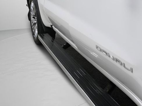 Used 2024 GMC Sierra 1500 Denali AWD/4WD image 30