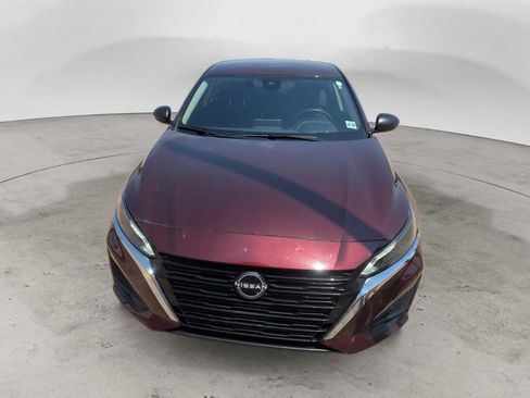 Used 2025 Nissan Altima 2.5 SV AWD/4WD image 2