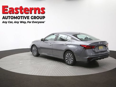 Used 2024 Nissan Altima 2.5 SV FWD image 63