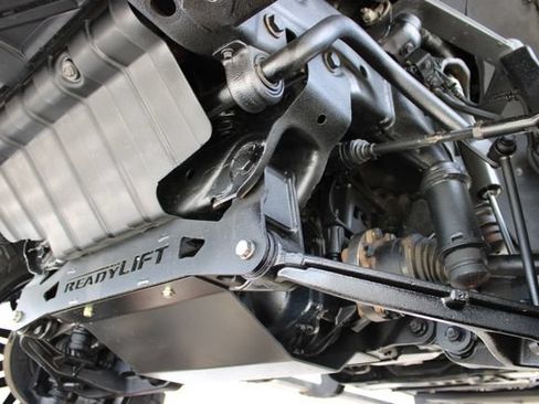 Used 2025 Chevrolet Silverado 2500 LT AWD/4WD image 29
