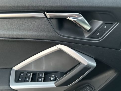 New 2025 Audi Q3 2.0T Premium image 12