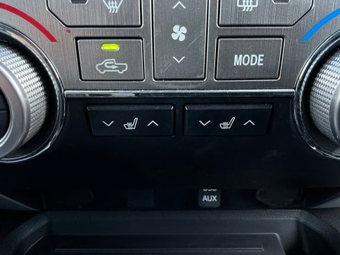 Used 2015 Toyota Tundra Limited image 26