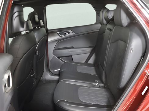 Used 2024 Kia Sportage X-Line w/ X-Line Premium Package image 19