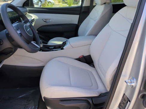 New 2026 Hyundai Tucson SE image 17