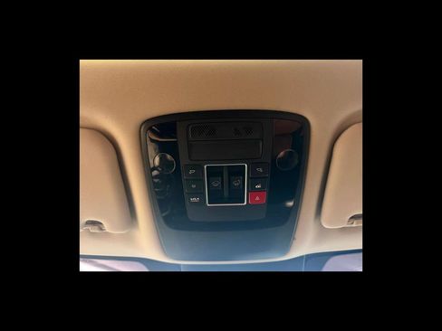 Used 2024 Kia Carnival SX Prestige FWD image 27