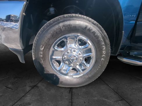 Used 2024 RAM 2500 Big Horn w/ Bed Utility Group image 14