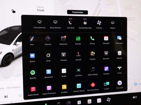 Used 2023 Tesla Model Y Long Range image 46