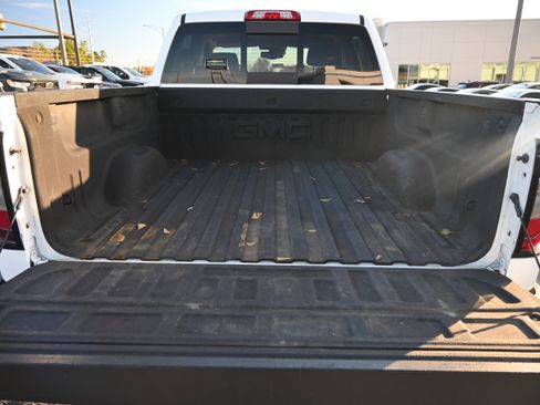 Used 2018 GMC Sierra 1500 SLT image 33