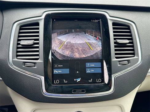 Used 2021 Volvo XC90 T5 Momentum w/ Climate Package image 15