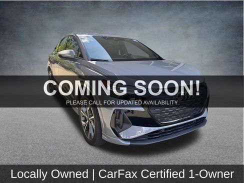 Used 2023 Audi Q4 e-tron Prestige AWD/4WD image 1