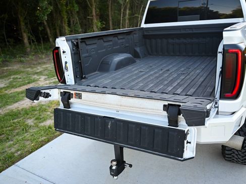 Used 2021 GMC Sierra 3500 Denali w/ Denali Ultimate Package AWD/4WD image 30