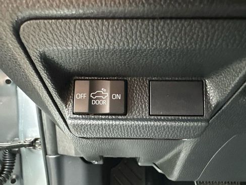 Certified 2025 Toyota Tacoma TRD Off-Road w/ TRD Off Road Upgrade Package image 30