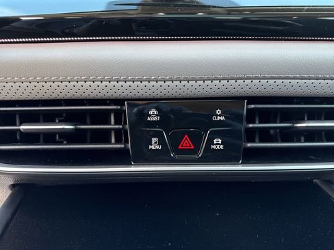 New 2026 Volkswagen Atlas Peak Edition image 18