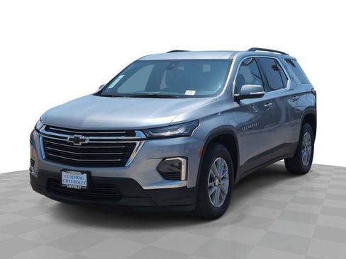 Certified 2023 Chevrolet Traverse LT FWD image 1