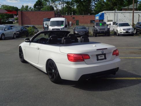 Used 2013 BMW 335i Convertible RWD image 4