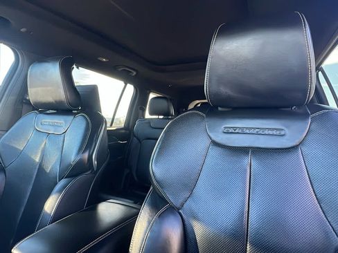 Certified 2023 Jeep Grand Cherokee L Overland w/ Luxury Tech Group IV image 11