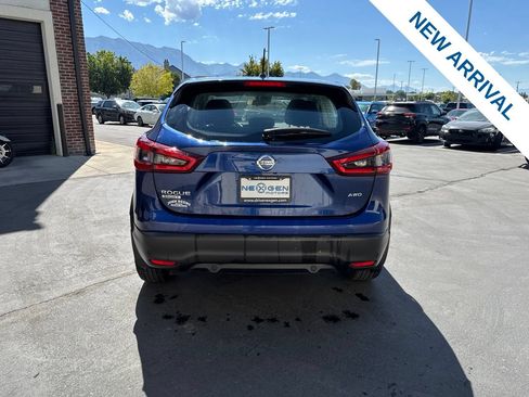 Used 2022 Nissan Rogue Sport S AWD/4WD image 6