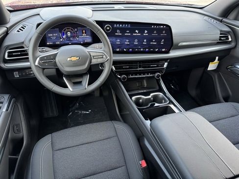 New 2026 Chevrolet Traverse LT w/ Driver Confidence Package image 9