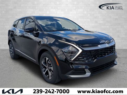 New 2025 Kia Sportage EX image 1