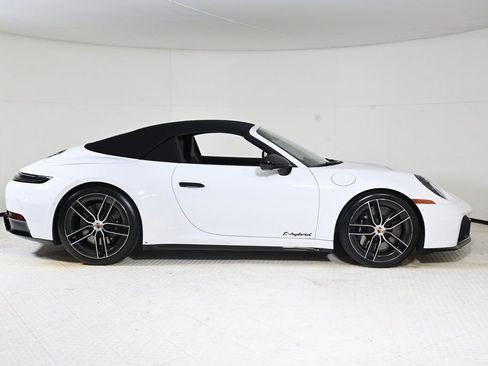 Certified 2026 Porsche 911 Carrera 4 GTS image 8