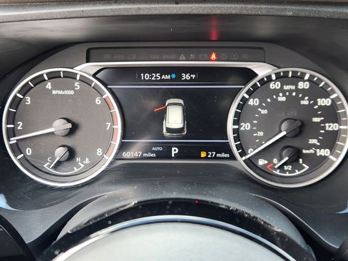 Used 2023 Nissan Rogue SV image 10